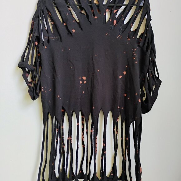 XL distressed tee - Picture 2 of 3